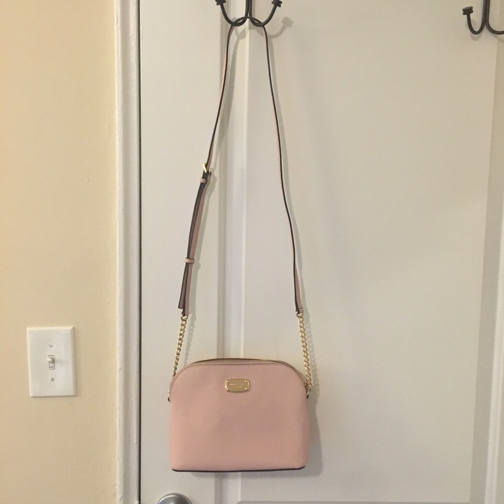 Michael Kors: Women’s Crossbody Bag